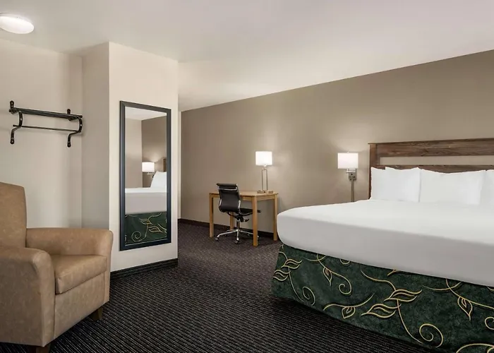 Hotel Baymont By Wyndham 3*