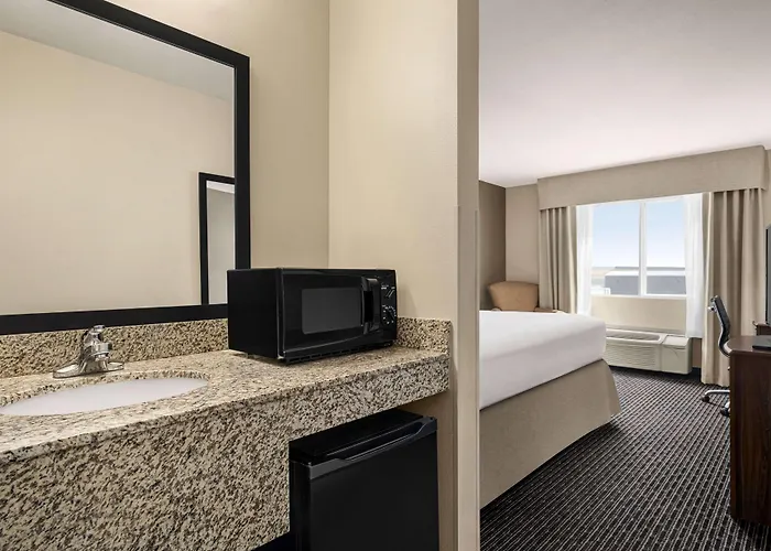 Baymont By Wyndham Hotel